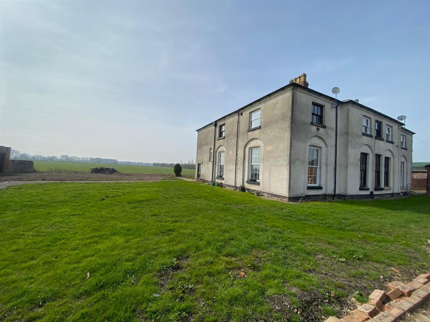 Flat 5 Shawbury Park, Shrewsbury, SY4 4JP To Let